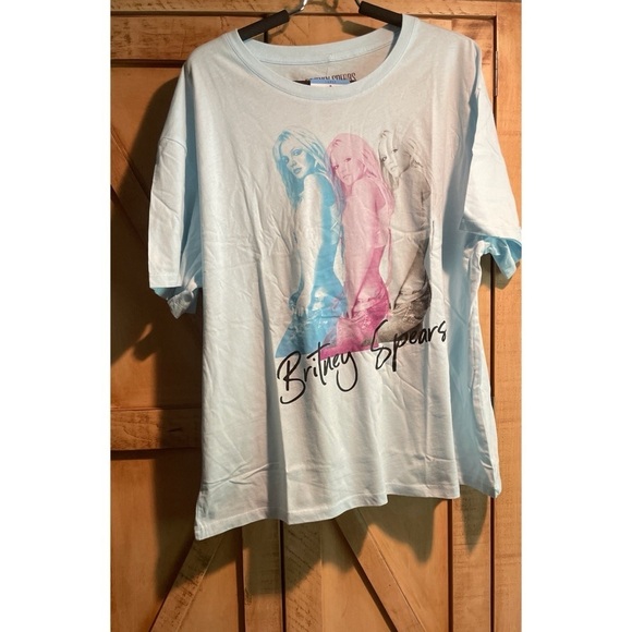 Britney Spears Licensed Graphic TShirt New With Tags Size Large New With… - Picture 2 of 6